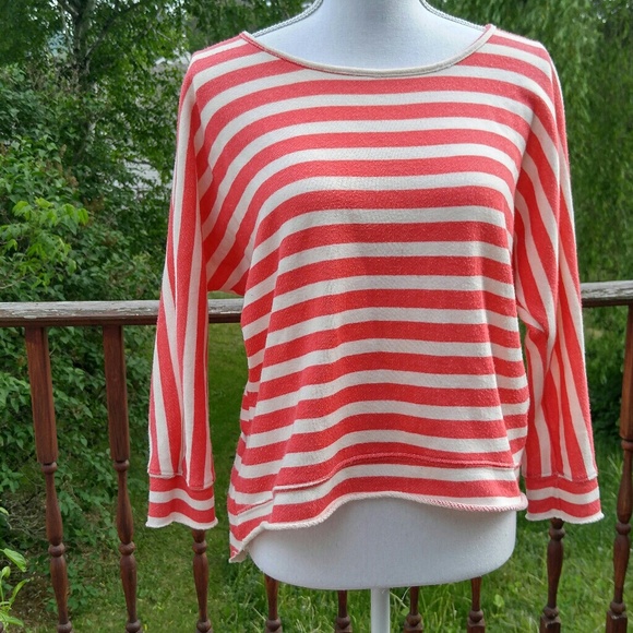 love, Fire Tops - Soft casual crochet-back sweater, size Medium